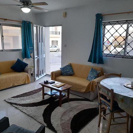 Sunshine Holiday Apartment 4 Next To The Sea セント・ポールズ・ベイ エクステリア 写真